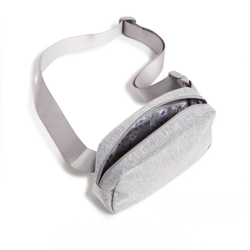 Vera Bradley Essential Belt Bag in Gray